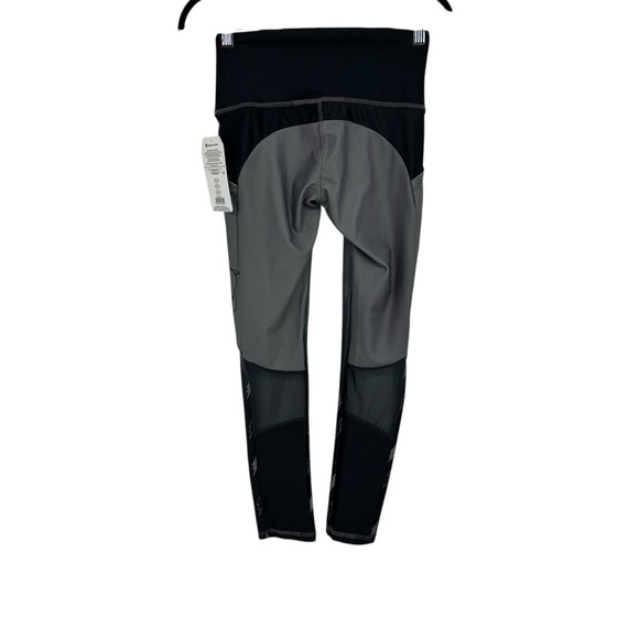 NWTs Pokémon Center Size Small Pikachu Gray 7/8 Polyester/Elastane Leggings - Picture 8 of 12